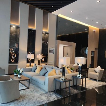 Great View 1 Bedroom Condo In Makati Near Trident Tower 마닐라 외부 사진