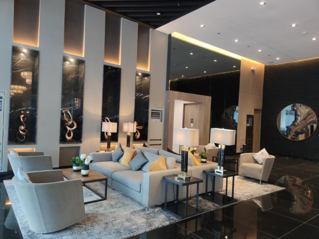Great View 1 Bedroom Condo In Makati Near Trident Tower 마닐라 외부 사진